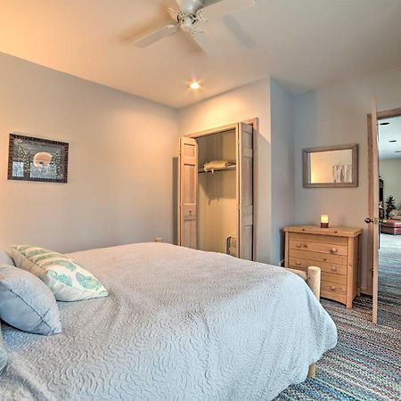 Resort-Style Harbor Springs Home With 2 Decks! Kültér fotó