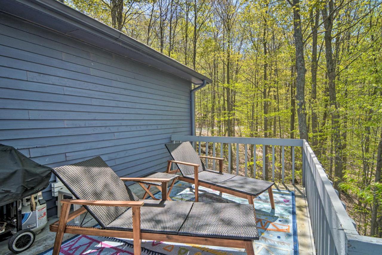 Resort-Style Harbor Springs Home With 2 Decks! Kültér fotó